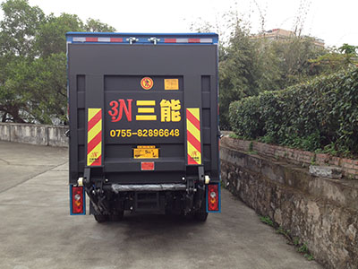 貨車尾部標(biāo)志板的要求，確保行車安全的重要因素